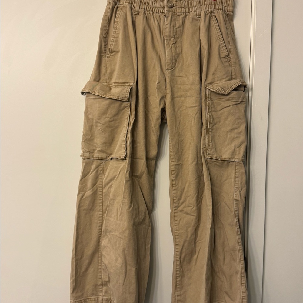 Old Navy Wide Leg Baggy Pull on Khaki Cargo Pants